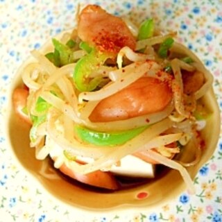 レンジであったか豆腐に後乗せ炒め物